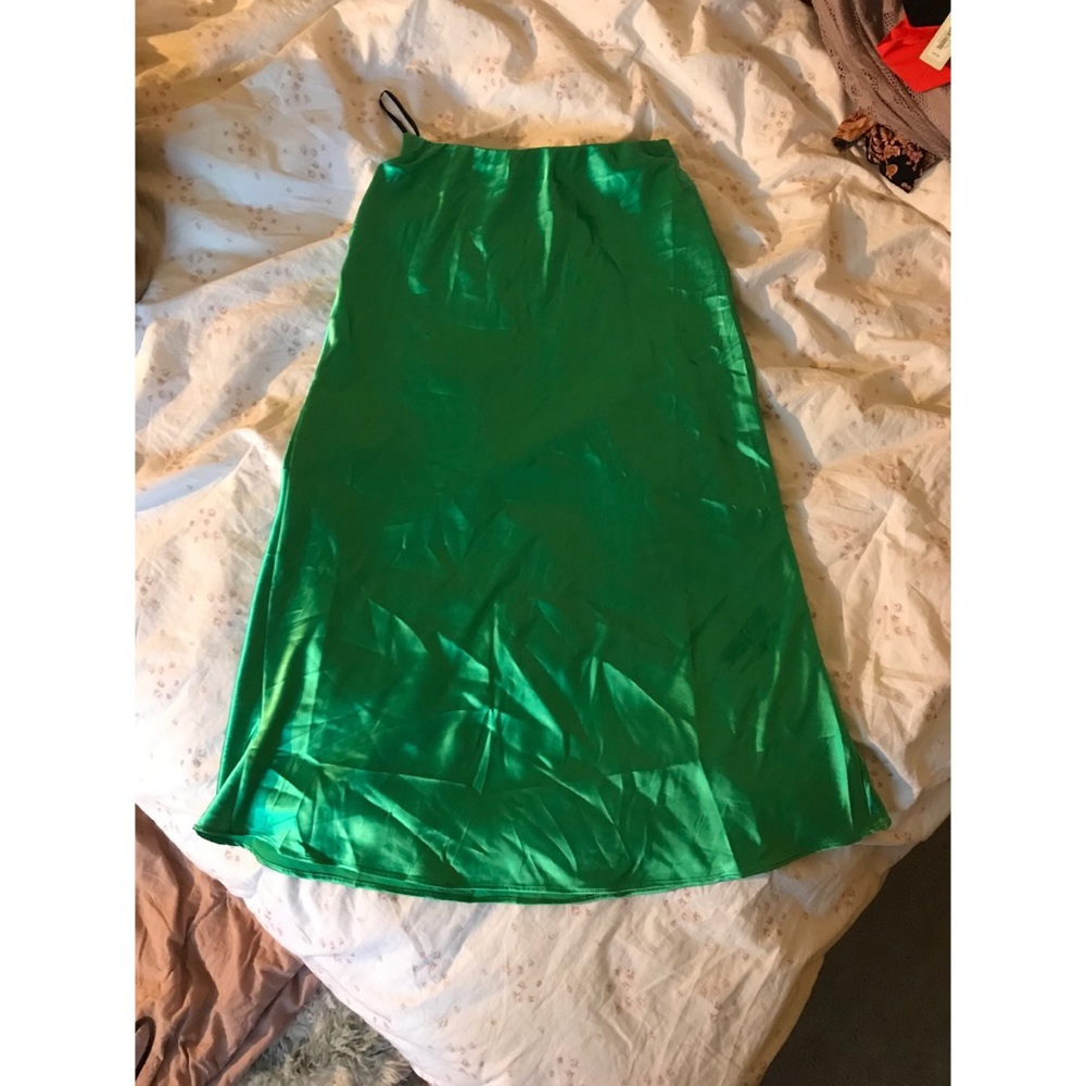 Satin Midi Bright Emerald Green